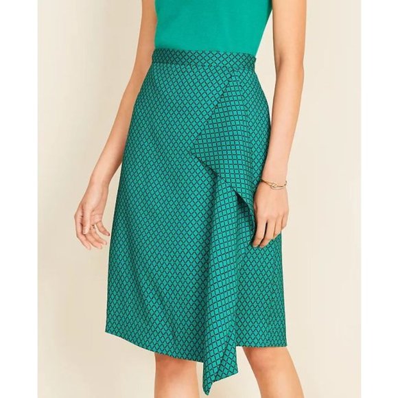 Ann Taylor Diamond Grid Print Ruffle Pencil Skirt 2 - Picture 1 of 1